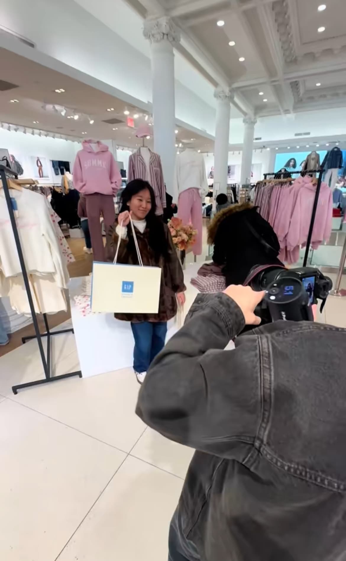 Gap x Summer Fridays Pop-Up UGC