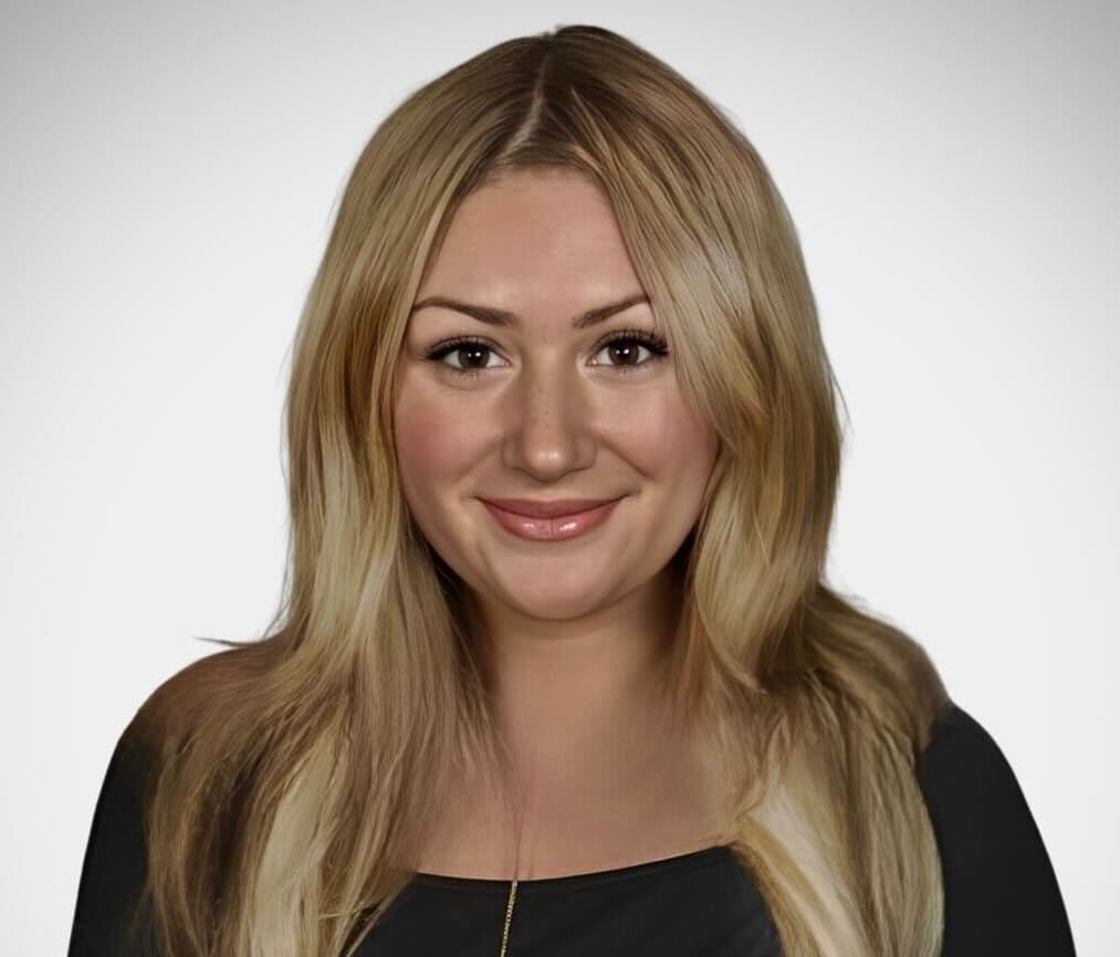 mattinglyweisholtzportfolio.my.canva.site/freelance-creative-portfolio-website