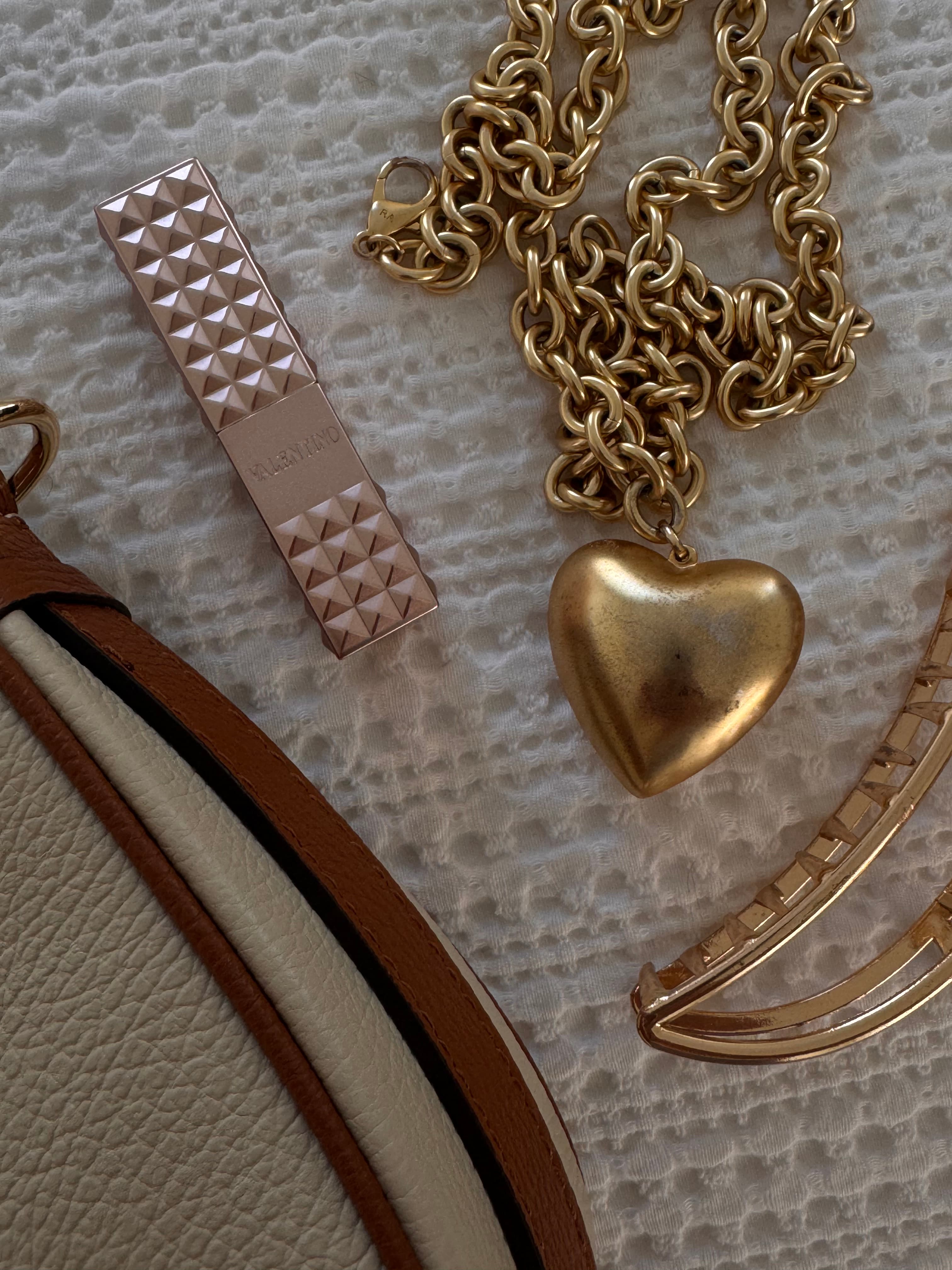 TikTok - Valentino Beauty