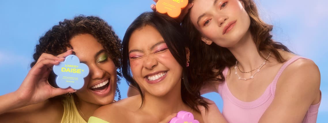 Daise Beauty background