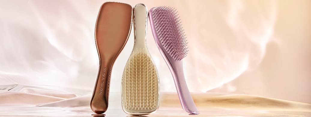 Tangle Teezer background