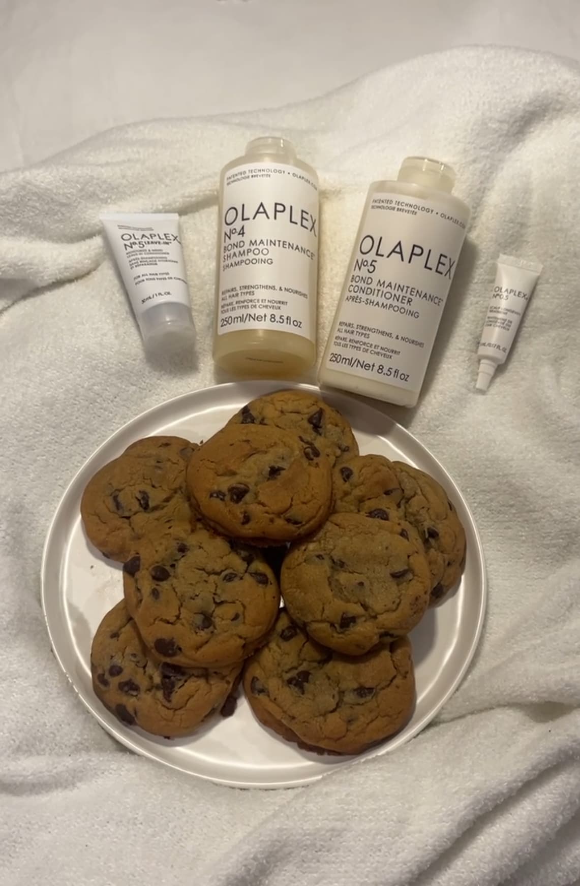 OLAPLEX Holiday Hair Care Set Collab